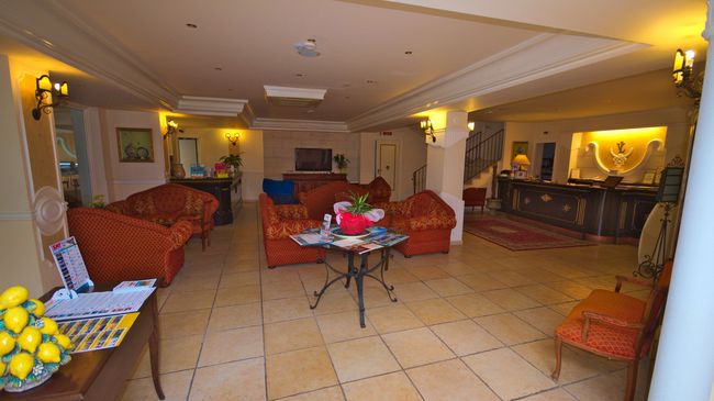 Hotel & Linda 3*