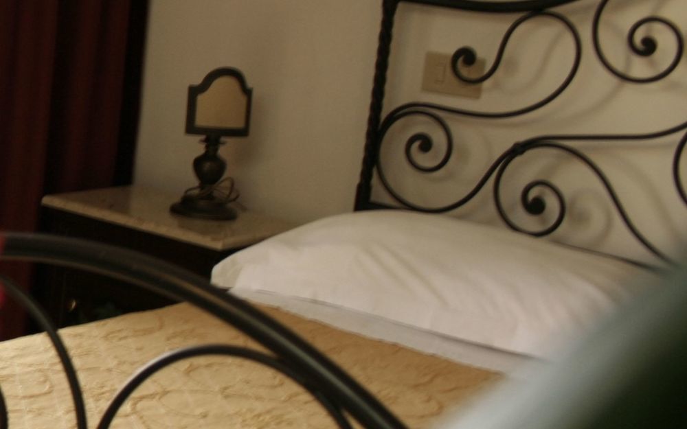 & Linda Hotel 3*