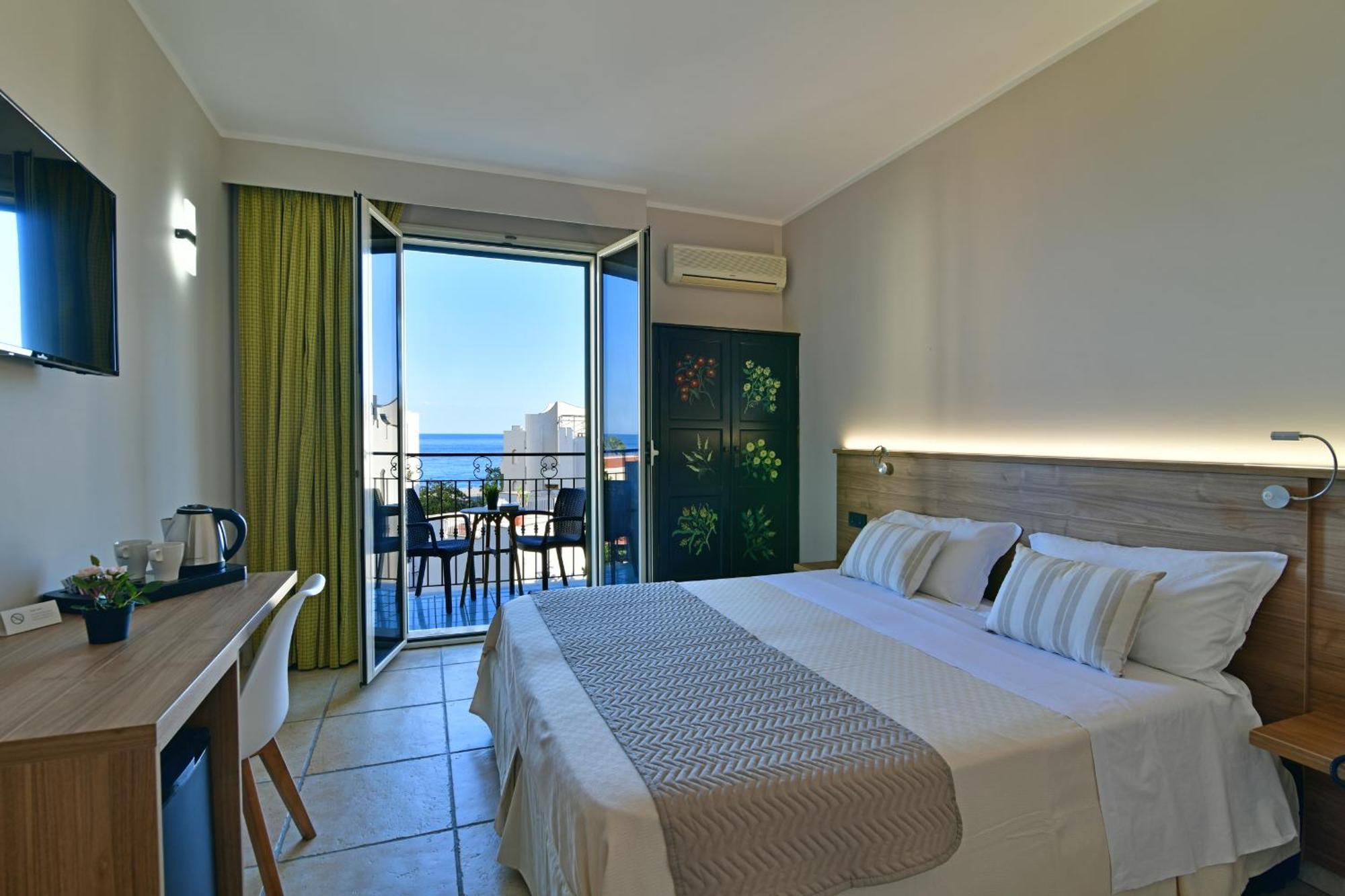 & Linda Hotel Giardini Naxos